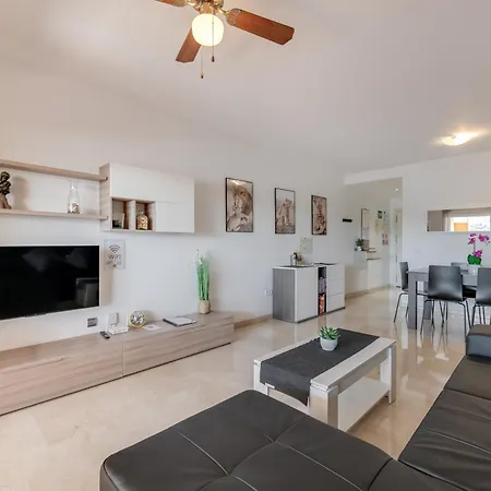 Aguamarina Gamonal 公寓 *